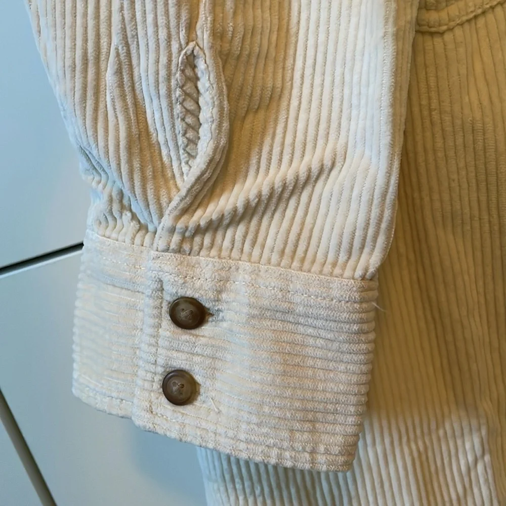 American Eagle Outfitters Oversized Cream Corduroy Shacket in Large NWT - Picture 7 of 15